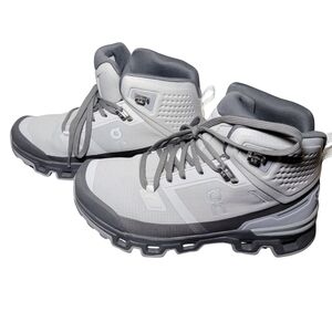 On Running Cloudrock 2 Waterproof Hiking Boots Grey Womens 6.5 EUC